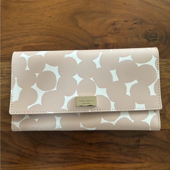 Kate Spade Putnam Drive Cyra Splodge Dot Pink Multi Large Flap Wallet - Picture 1 of 10